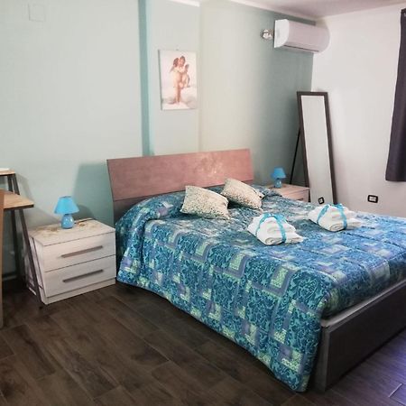 فندق Siracusa Holiday House سيراكوزا الغرفة الصورة